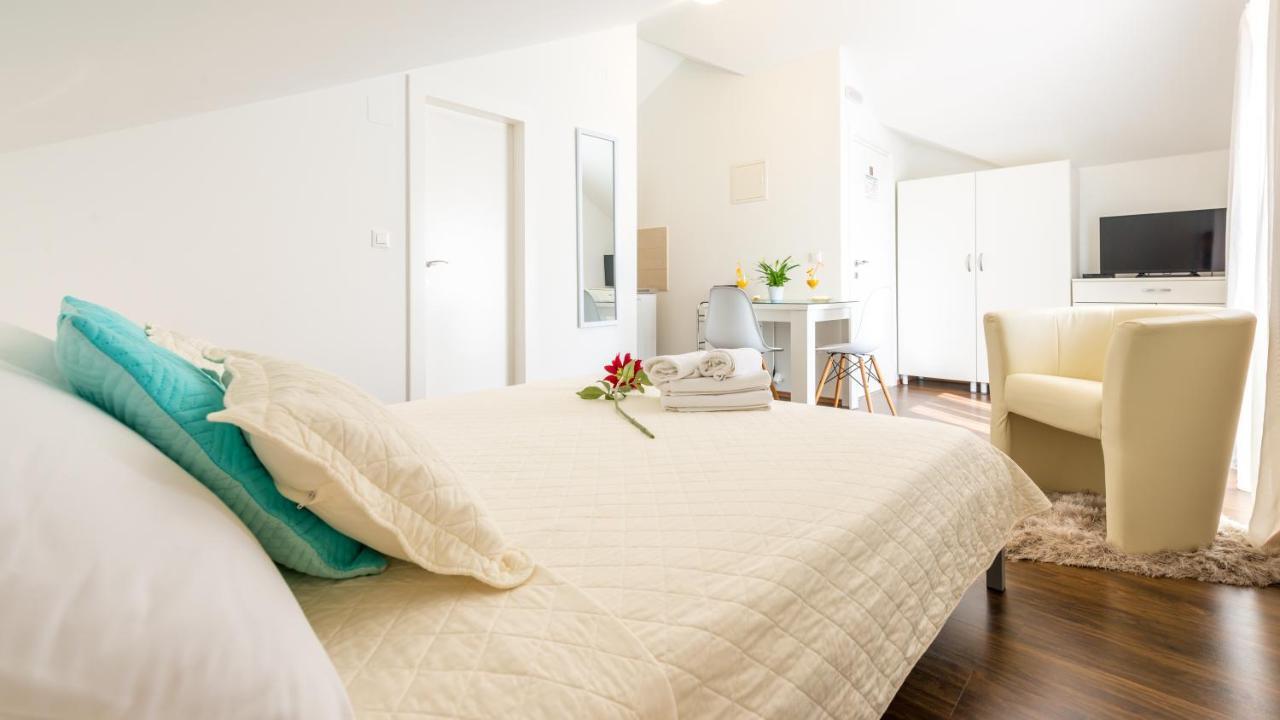 Apartments Sandra Solitudo II Dubrovnik Bagian luar foto